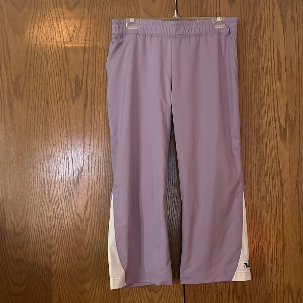 Nike capris lavender and white elastic waste band size large
